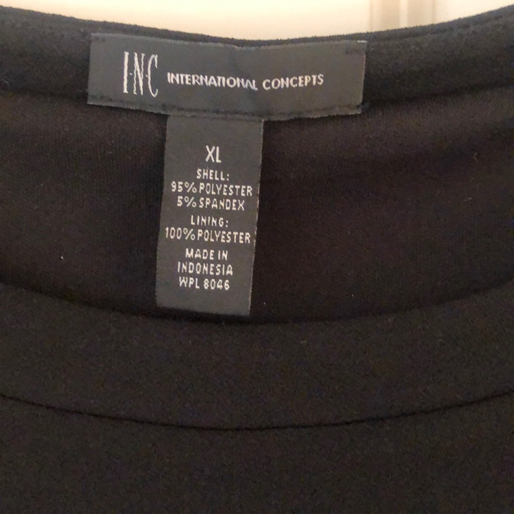 Dress - Picture 2 of 6